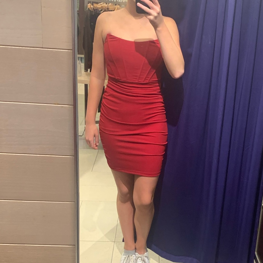 Windsor Strapless Red Dress